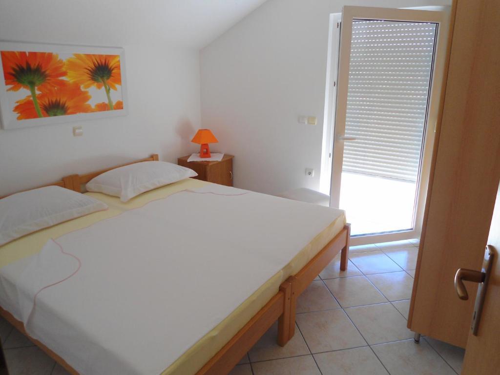 Apartments Slavica Trogir Zimmer foto
